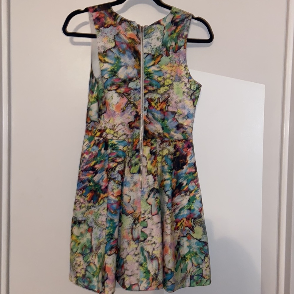 Re-Named Floral Print Flare Button Mini Dress Siz… - image 3